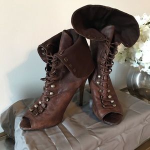 Guess booties